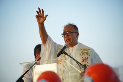 El sacerdote Alberto Benavides pidió que se elimine la medida.