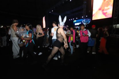 Joe Enríquez llegó al coliseo desde el norte de Guayaquil para ver a Tokischa