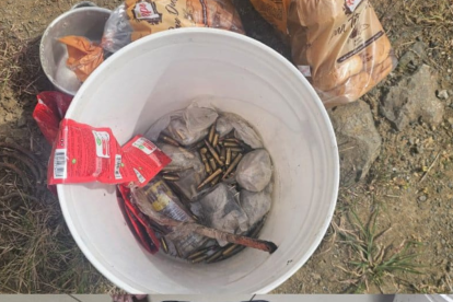 Entre las evidencias se hallaron municiones.