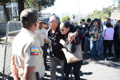 Reclaman que hay demoras en la entrega del cuerpo.