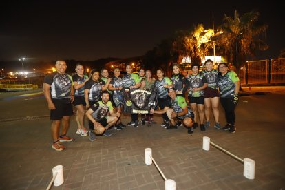 Las herramientas que usan para entrenar son creadas por Bolívar con materiales de construcción.