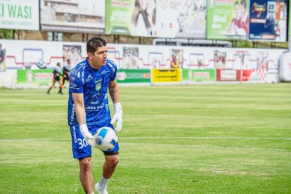 Jorge Pinos lleva tres partidos sin recibir goles.