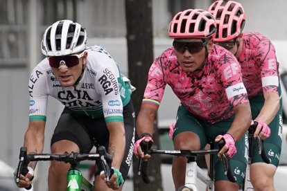 Jefferson Cepeda (i) y Jonathan Caicedo (d) son los tricolores en la Vuelta a España.