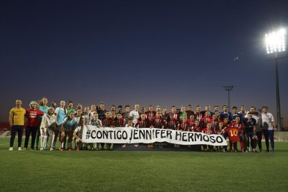 En España han surgido varias demostraciones de apoyo a Jenni Hermoso.