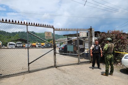 El ataque ocurrió en los patios de mantenimiento de vehículos y maquinaria de la Prefectura de Esmeraldas.