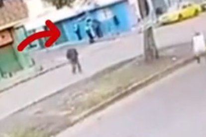 El hecho  quedó registrado en una cámara de seguridad.