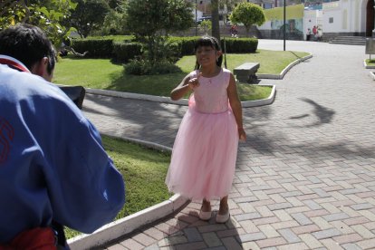 En la grabación de un video musical con el que pretende ‘lanzarse’ al estrellato.