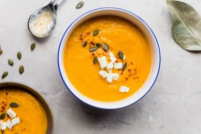 Este plato cuesta 1 dólar con 25 centavos.