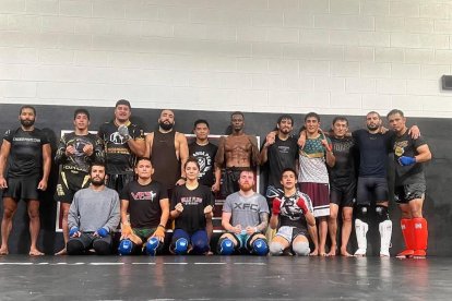 José Salgado en el gimnasio Valle Flow Striking, a cargo del reconocido coach Mike Valle.