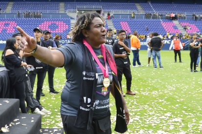 La entrenadora Wendy Villón es la reina de la Superliga. Sumó su cuarta estrella del torneo.