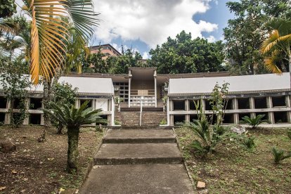 El cementerio donde fue sepultado Junior está ubicado en  Envigado, cerca de Medellín.