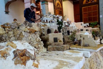 El pesebre gigante que se replica en Cuenca.