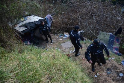 Agentes encontraron de todo en ese espacio.