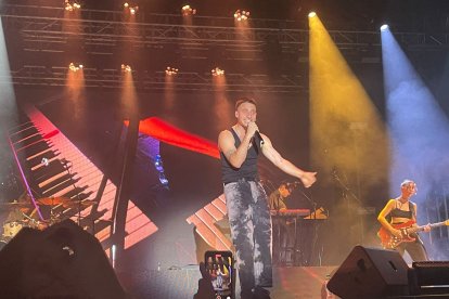 El argentino Wos pasó por Guayaquil.