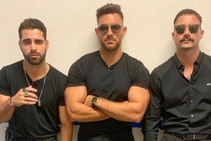 Sebastián Tamayo con  Austin Palau y  Andrés Salvatierra en el reality turco