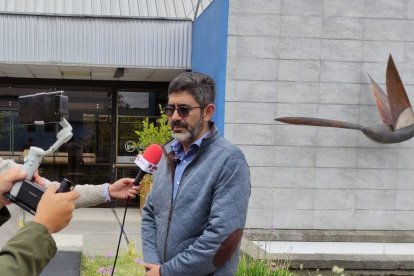 Boris Coellar es el gerente del lugar en el que se encontró a la mujer sin vida.