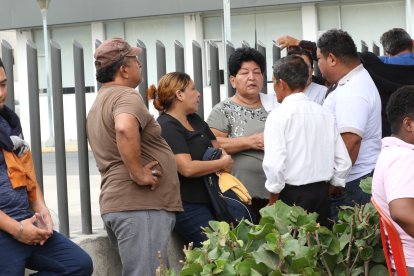 Familiares de Felipe Candelario evitaron dar declaraciones de lo ocurrido.