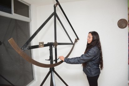En la Ciudad Mitad del Mundo se exhiben los instrumentos con los que se hizo la medición del meridiano 0.