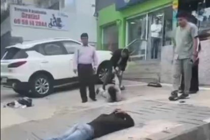 El día del robo, moradores del sector ayudaron a retener a los delincuentes.