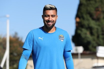 Cristhian Noboa juega como centrocampista y su equipo actual es el PFC Sochi de la Liga Premier de Rusia.​