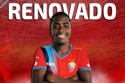 Adrián Angulo jugaba como defensa en El Nacional de Quito.