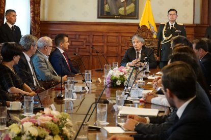 Daniel Noboa en conversaciones con Guillermo Lasso.