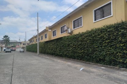 A esta vereda la llamada el 'Sitio del amor', pues moradores solían encontrar en el suelo condones y botellas de cerveza.