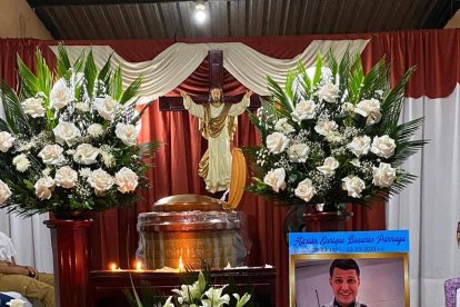 El cuerpo de Adrián Bazurto fue llevado hasta el cantón Buena Fe, en Los Ríos, para el sepelio.