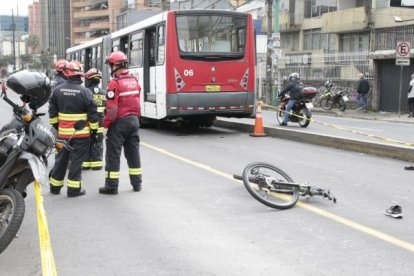 En abril de 2022 fue atropellado Jaime Veintimilla en el carril de la Ecovía en la avenida 6 de Diciembre.