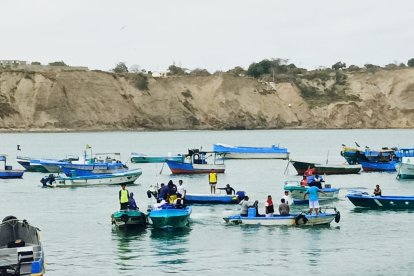 Los pescadores ecuatorianos están expuestos a ser reclutados por estas agrupaciones dedicadas a hechos ilícitos.