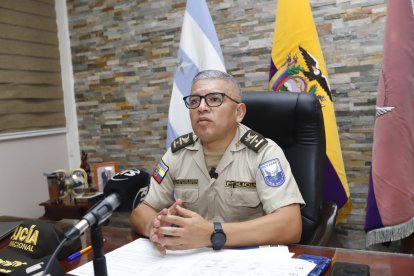 El coronel Roberto Campoverde, jefe subrogante de la zona 8.