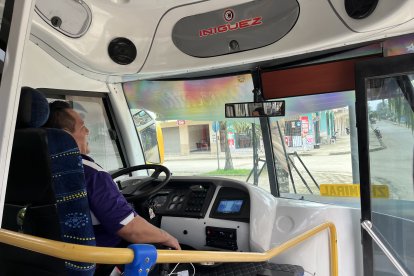 En sus recorridos siempre se asoma alguien que le grita: “Allí va el tiktoookeeer”.