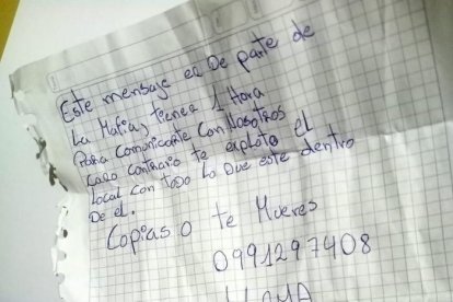 El panfleto fue hecho a mano.