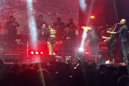 David Zahan hasta se pegó sus pasitos con una bailarina.