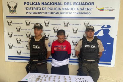 El sujeto escondía las sustancias entre sus pertenencias.