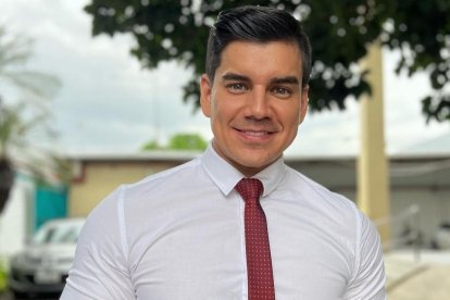 Isaac Delgado se pronuncia en redes sobre su relación con Úrsula Strenge.