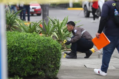 En la escena se encontraron varios indicios balísticos.