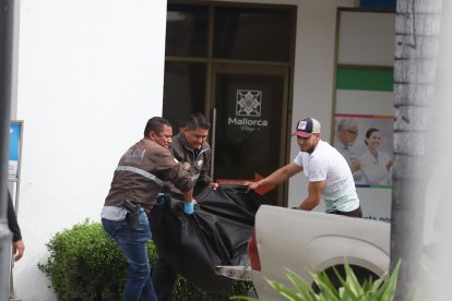 El cuerpo del presunto delincuente fue llevado a la morgue de Daule.