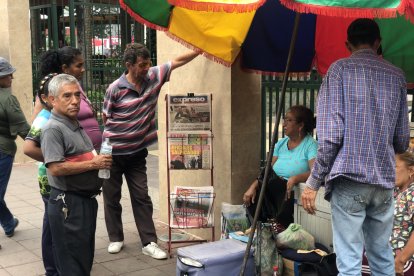 Los comerciantes se sienten perjudicados por la forma insalubre con la que fue manipulado el líquido.