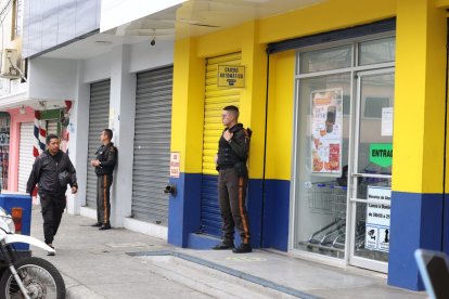 Al momento se desconoce cuál es el monto del robo.