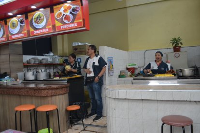 Las caseras admiten que luego de la nominación, el llapingacho se vende mucho más.