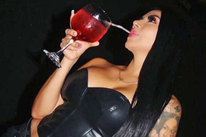 Verónica Saltos se pegó su primera ‘chupa’ a los 22 años.