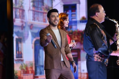 Daniel Páez le puso el toque artístico a la noche.