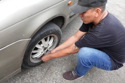 Cuidar la calidad de las llantas es vital para evitar que los autos se deslicen al momento de frenar en épocas de lluvia.