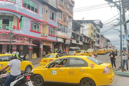 Taxistas están en zozobra en Quinindé.