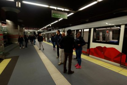 Así se vivió el primer día en el Metro de Quito.