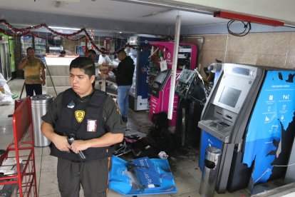 Este cajero, ubicado en las calles Novena y Ayacucho, habría sido el ‘blanco’ de los detenidos.