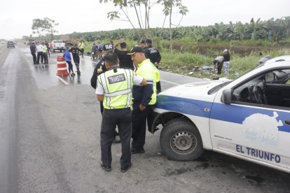 Los sobrevivientes fueron atendidos en el sitio por varios paramédicos que llegaron en ambulancias a la zona. Luego fueron llevados hasta el hospital de El Triunfo.