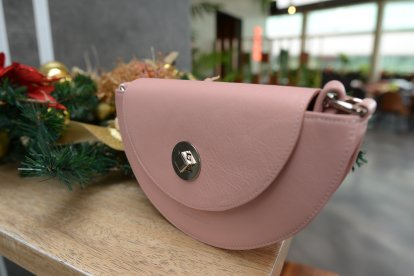 Los tonos de tendencia también los encuentras en accesorios.