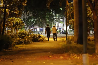 Las noches representan peligro para los vecinos. Al no estar el cerco, ellos creen que volverán a cometerse delitos en esa zona.